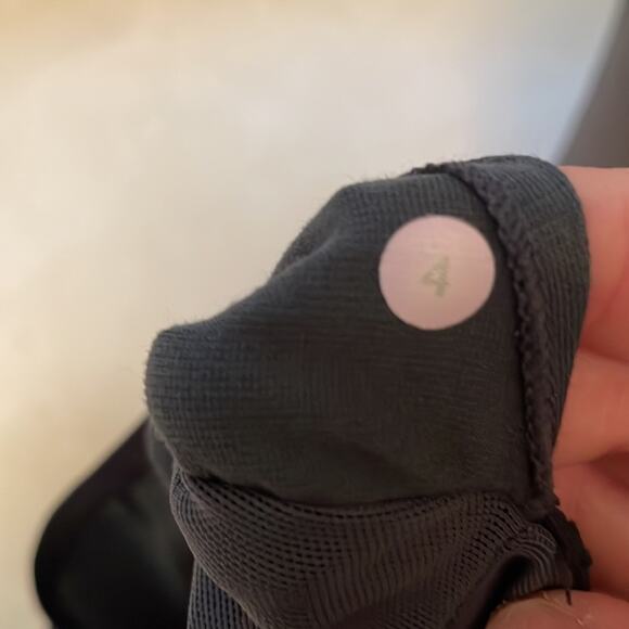 Lululemon Gray and Hot Pink Ariel Top Size 4 - Picture 7 of 7